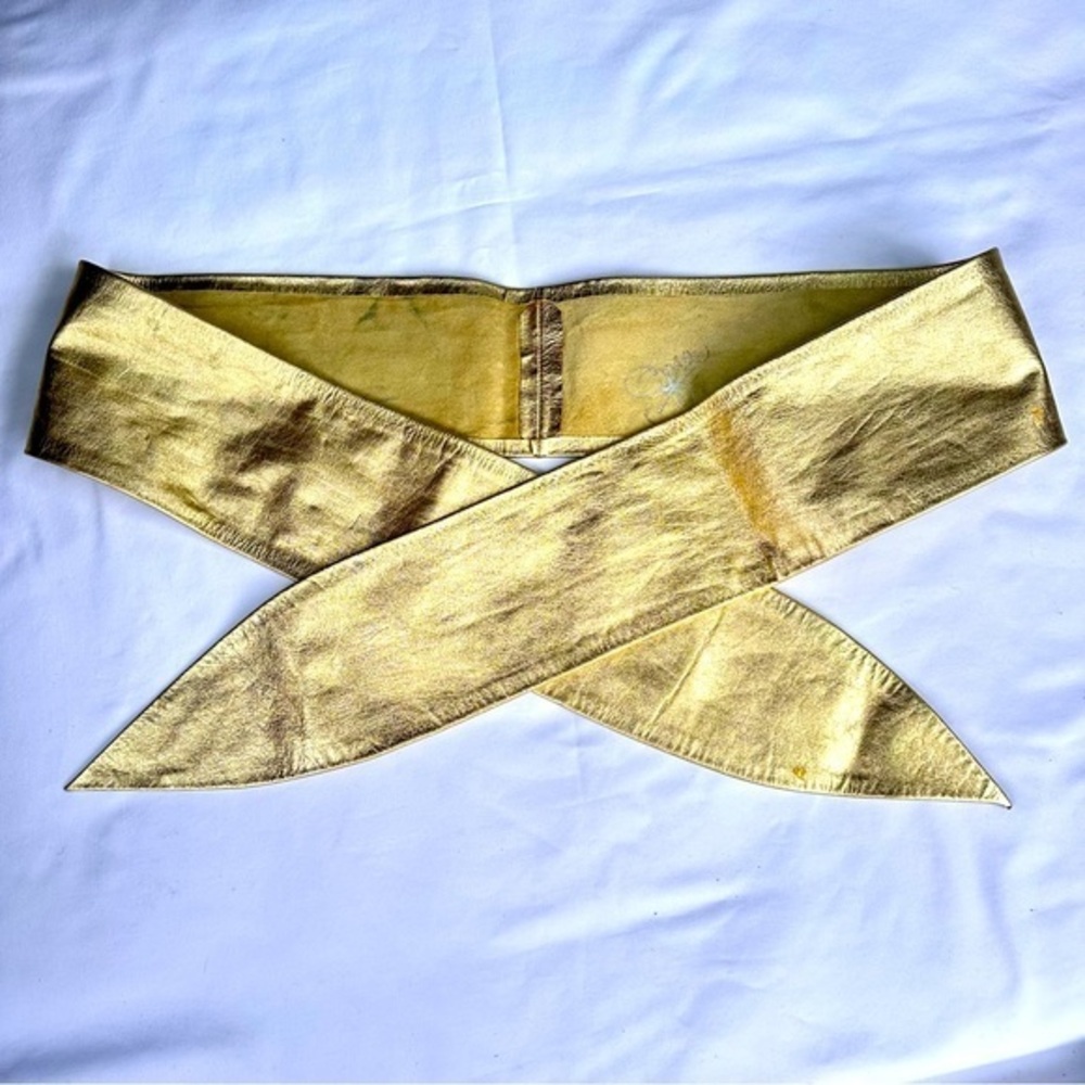 Vintage Sipra Gold Leather Statement Belt Signed